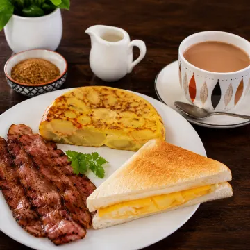Deluxe Breakfast Royale Combo
